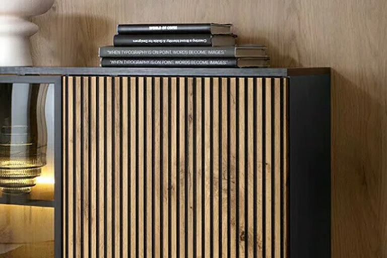 Bútorok hornyokkal vagy hornyolt lécekkel